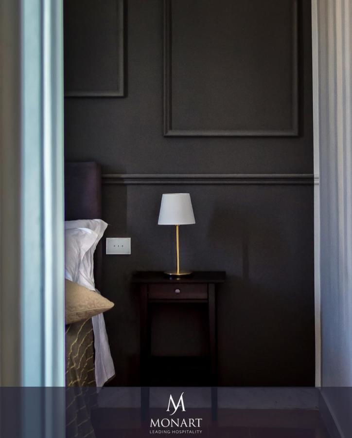 Monart Hospitality Cavour Bed & Breakfast Naples Exterior photo